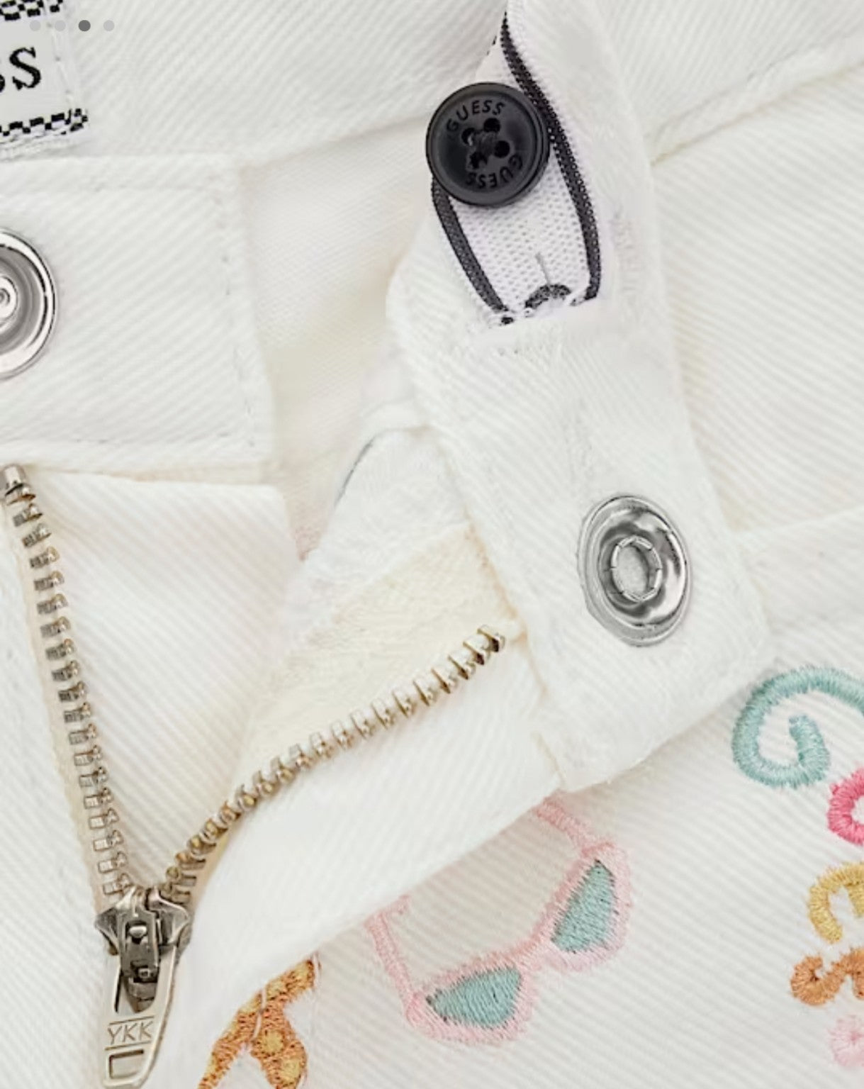 Shorts bianchi ricamati Guess bambina 3-7 anni – Collezione Primavera Estate